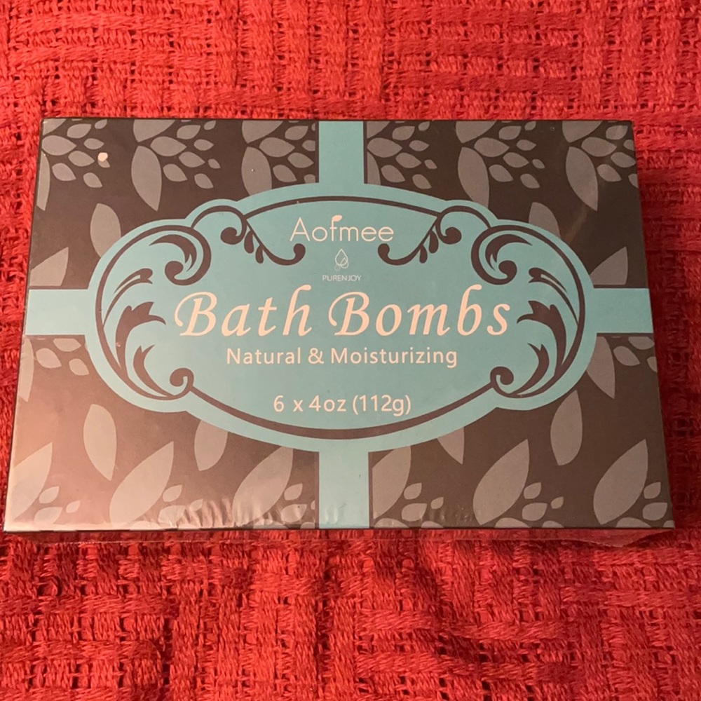 4/$20 Aofmee Natural Bath Bomb Set of 6 (4oz each) NEW